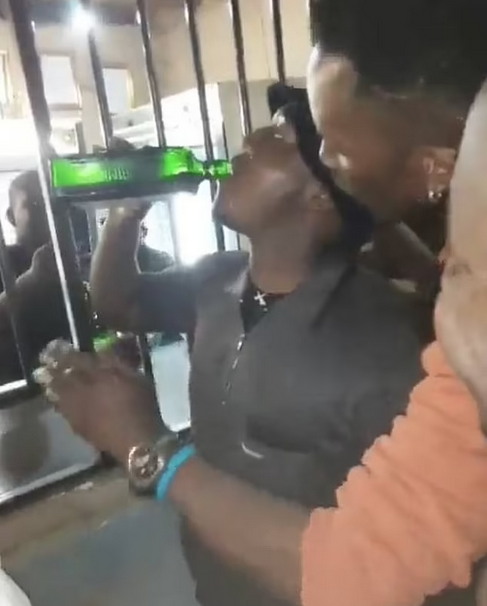 Man dies after drinking an entire bottle of 35% spirit in two minutes in bid to win ?10 in South African liquor store challenge (video)