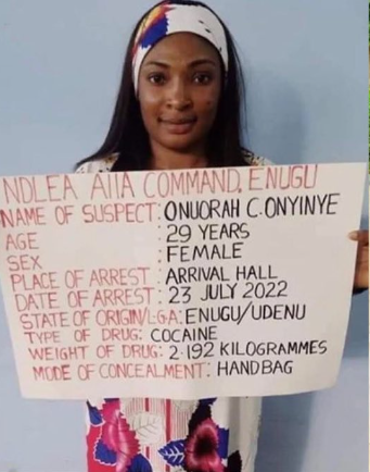 Enugu big girl and popular wig seller arrested by NDLEA for drug trafficking after being nabbed at a Nigerian airport with cocaine (video)
