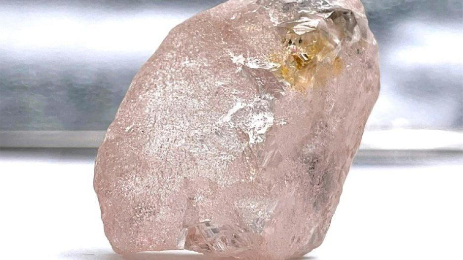 Miners in Angola unearth 170-carat pink diamond believed to be the largest found in 300 years 