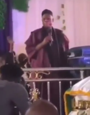 See trending video of APC National chairman, Abdullahi Adamu, on a church